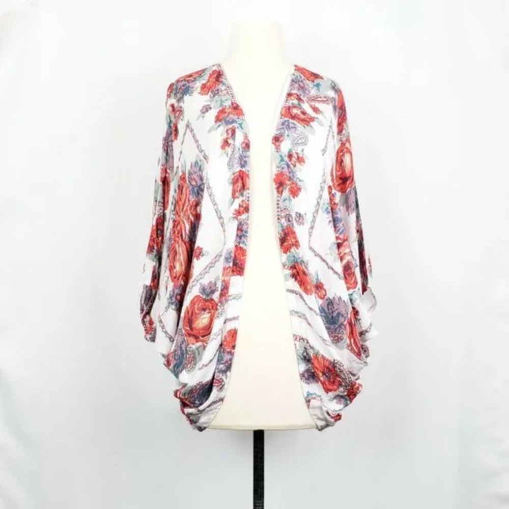 Urban Outfitters Kimchi Blue floral print Kimono